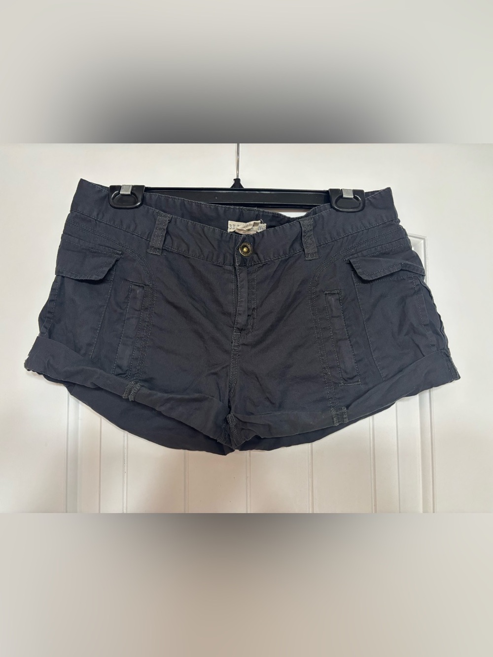 Billabong Sz 9 Women’s Dark Gray Casual Cargo Shorts